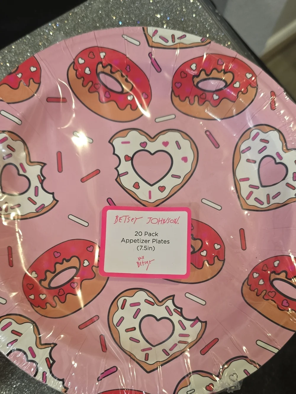 Betsey Johnson‎ Heart Donuts & Cocktail Napkin Set
